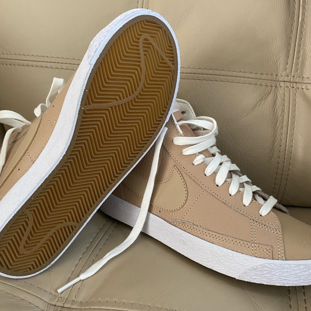 Nike Blazers, never worn no box. Size is 5.5y fits woman 6.5 - 7